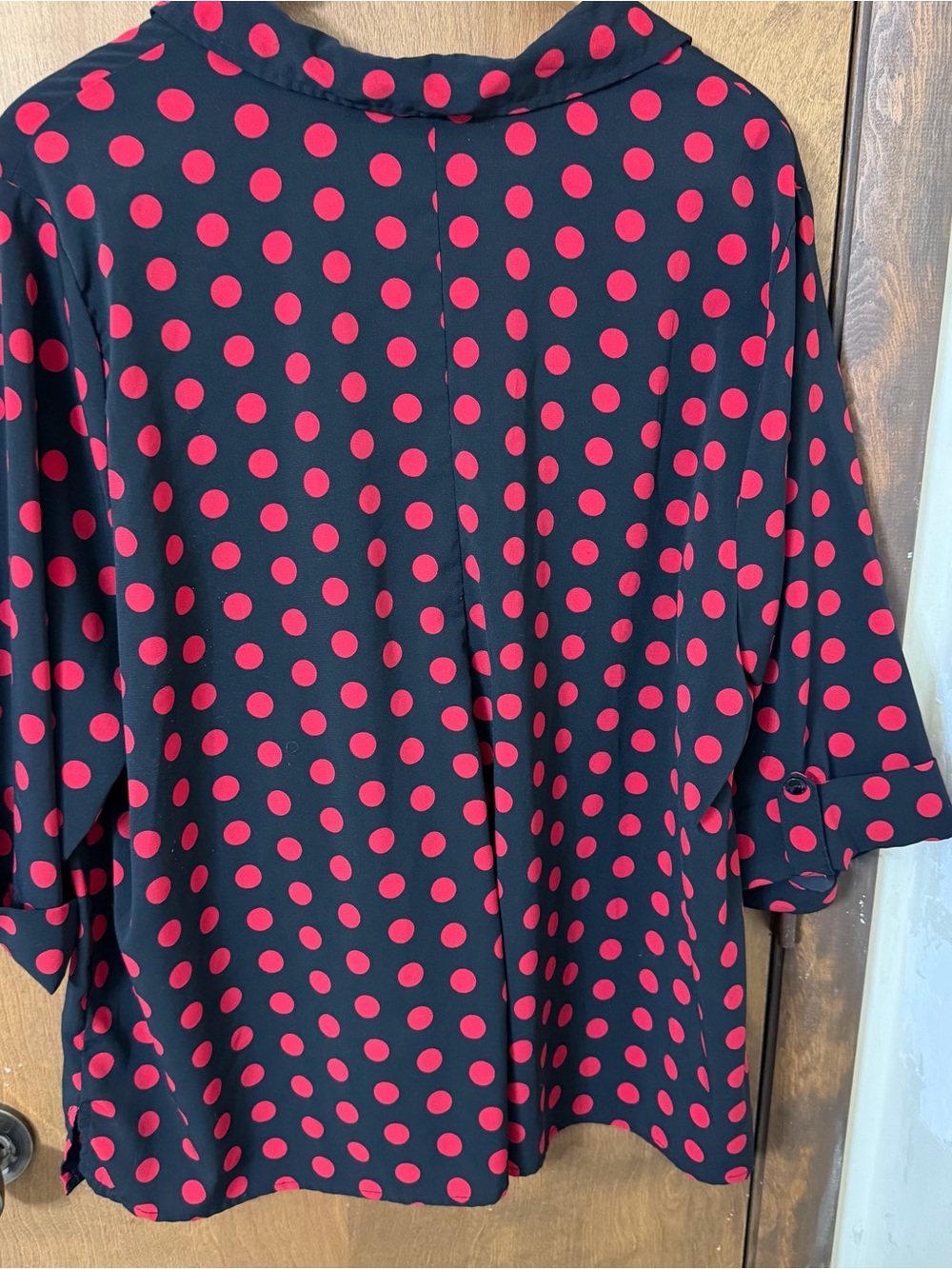 Catherines 2XWP 22/24WP Black Button-Down Blouse with Red Polka Dots - Picture 6 of 9